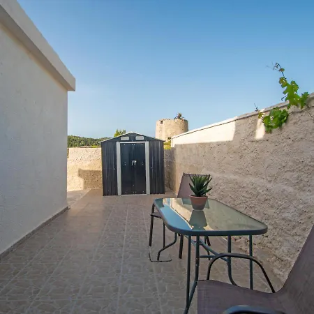 Villa Iliovasilema House Volímai